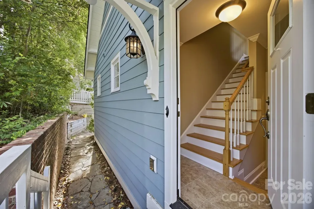 625 James Alexander Way Davidson NC 28036