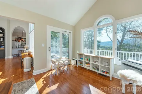 11 High Meadow Drive Weaverville NC 28787