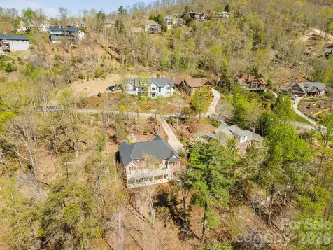 11 High Meadow Drive Weaverville NC 28787