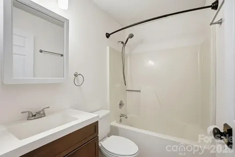 3419 Pondridge Court Charlotte NC 28269