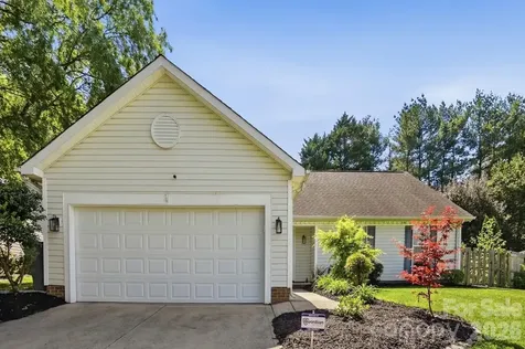 3419 Pondridge Court Charlotte NC 28269