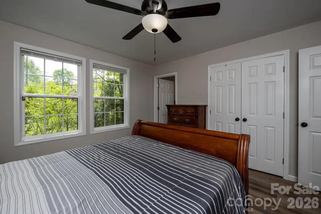 614 E Front Street Statesville NC 28677