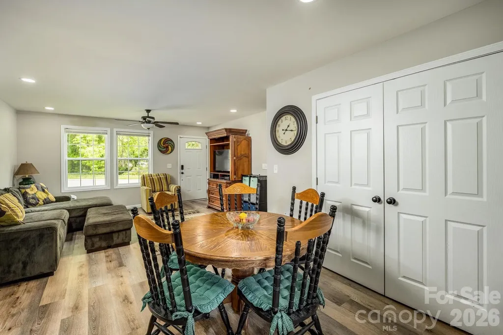 614 E Front Street Statesville NC 28677
