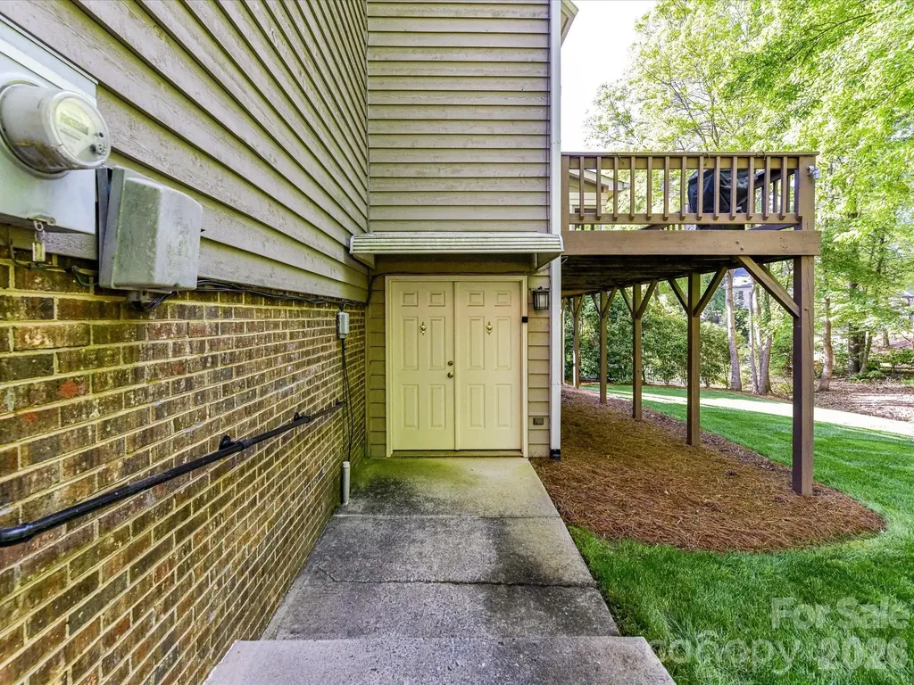 1931 Kilmonack Lane Charlotte NC 28270