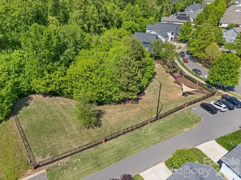 6061 Bountiful Street Belmont NC 28012