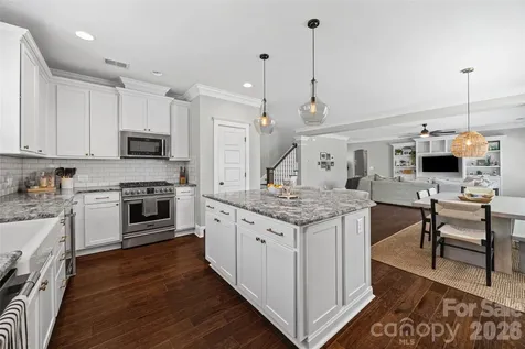 6061 Bountiful Street Belmont NC 28012