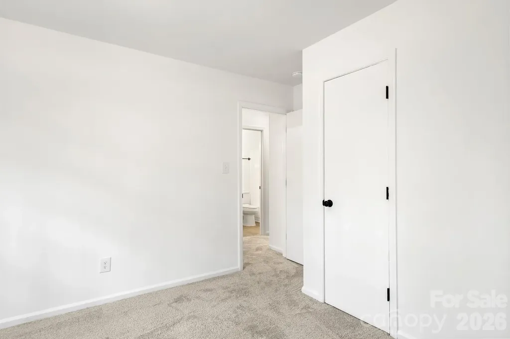 8517 Castle Pine Court Charlotte NC 28226