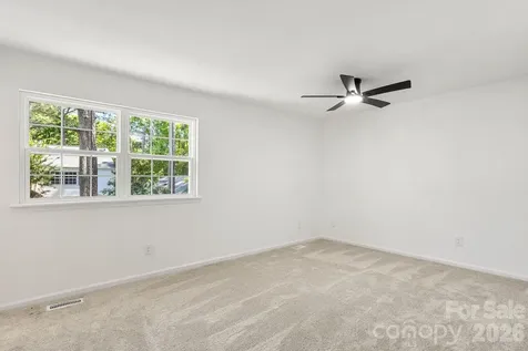 8517 Castle Pine Court Charlotte NC 28226