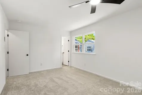 8517 Castle Pine Court Charlotte NC 28226