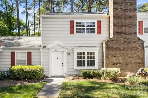 8517 Castle Pine Court Charlotte NC 28226