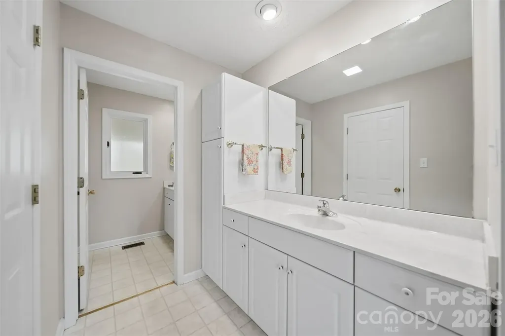 192 Reese Loop Taylorsville NC 28681