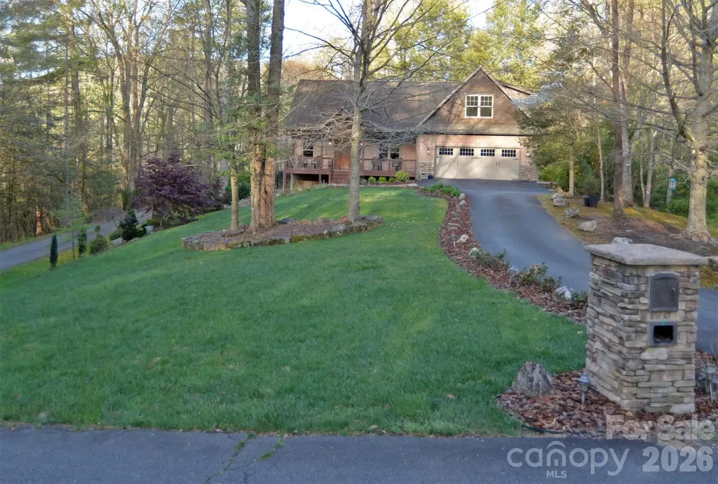 95 Creeks Edge Drive Hendersonville NC 28739