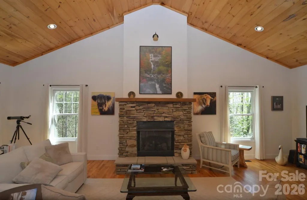 95 Creeks Edge Drive Hendersonville NC 28739