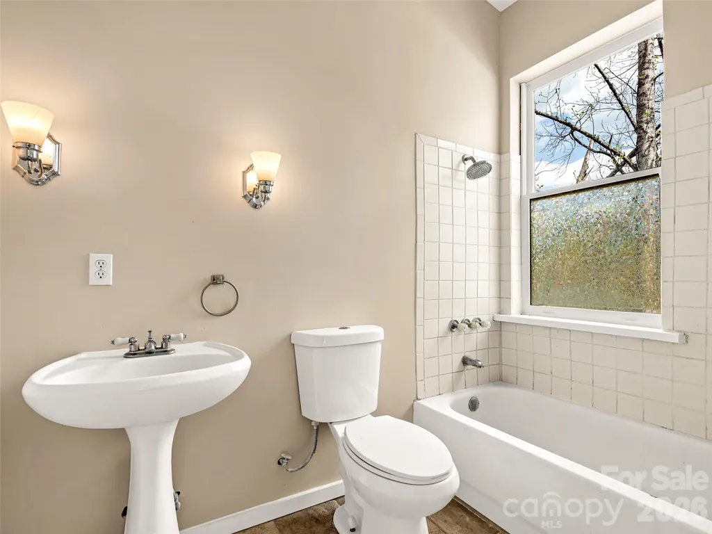 76 Raven Rock Lane Marshall NC 28753