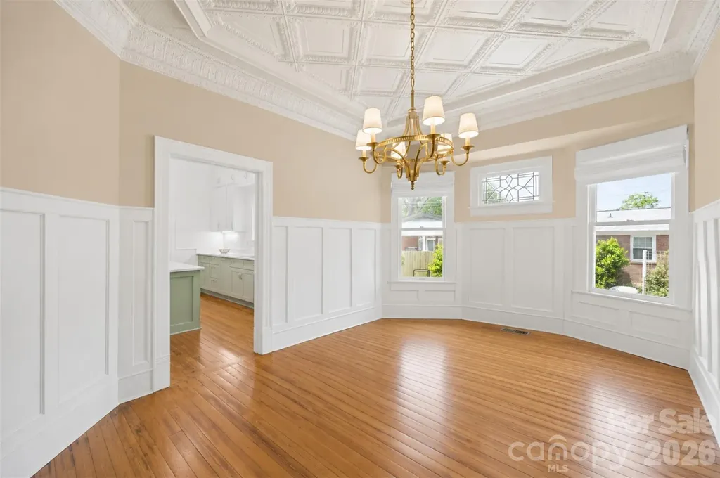 207 W Academy Street Cherryville NC 28021