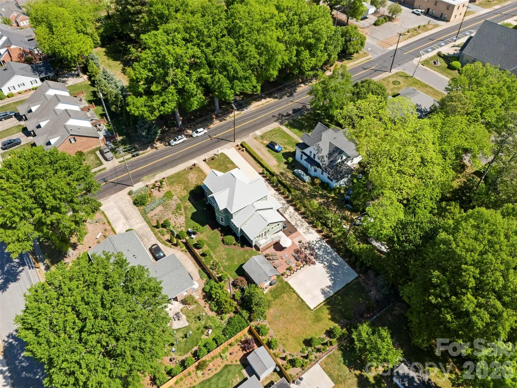 207 W Academy Street Cherryville NC 28021