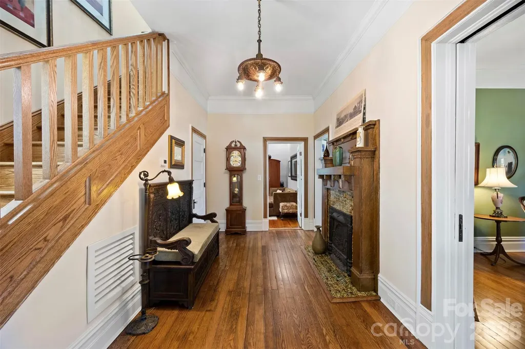 207 W Academy Street Cherryville NC 28021