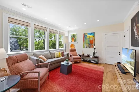 207 W Academy Street Cherryville NC 28021