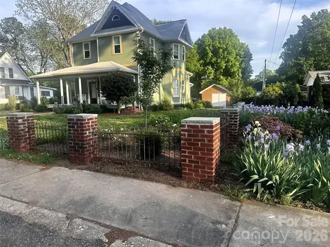 207 W Academy Street Cherryville NC 28021