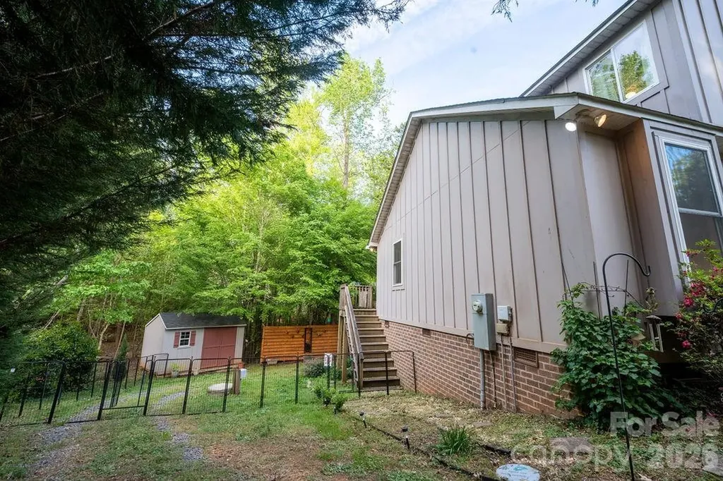 138 Uwharrie Court Mount Gilead NC 27306