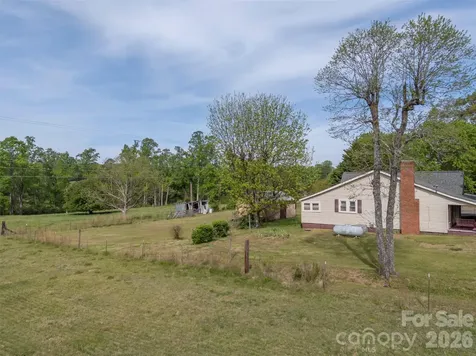 504 Old Henrietta Road Forest City NC 28043