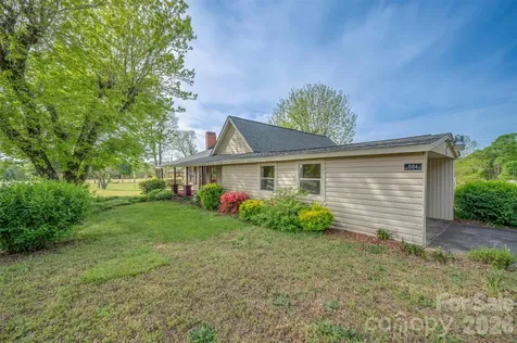 504 Old Henrietta Road Forest City NC 28043