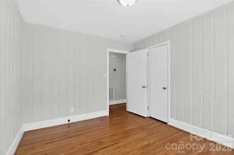 2309 Lanier Avenue Charlotte NC 28205