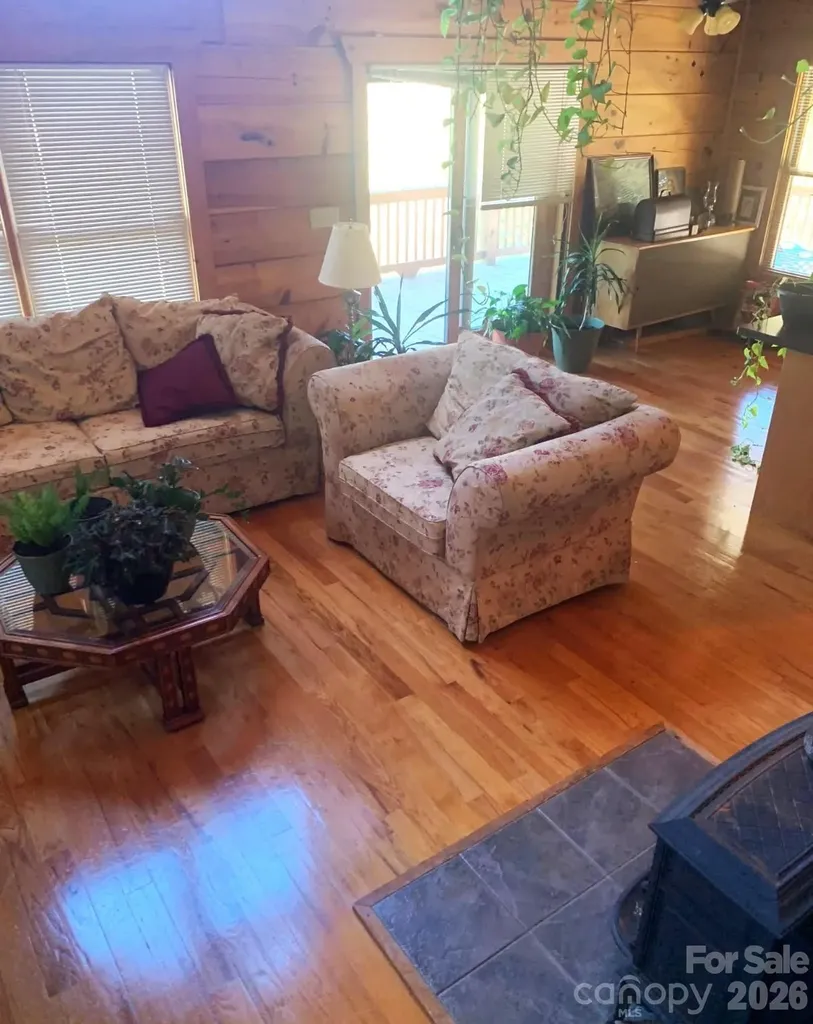 453 Grandview Peaks Drive Nebo NC 28761