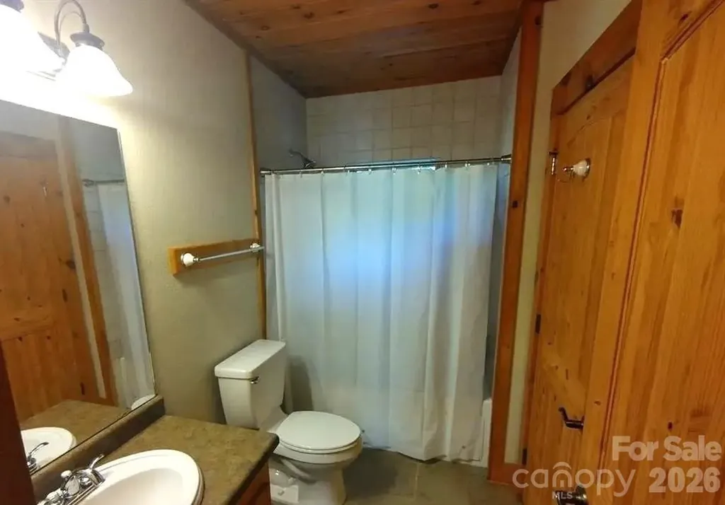 453 Grandview Peaks Drive Nebo NC 28761