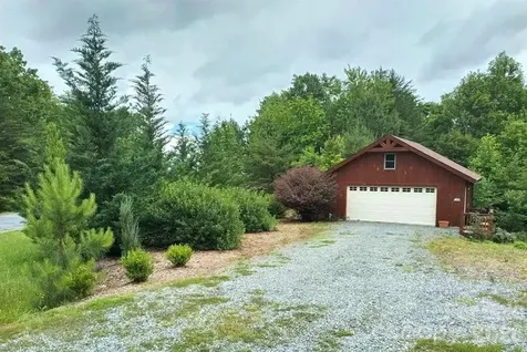 453 Grandview Peaks Drive Nebo NC 28761