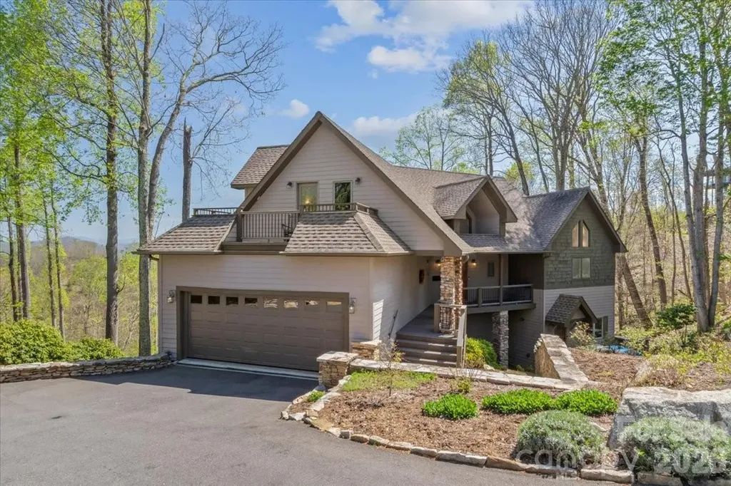 410 Springhouse Drive Burnsville NC 28714
