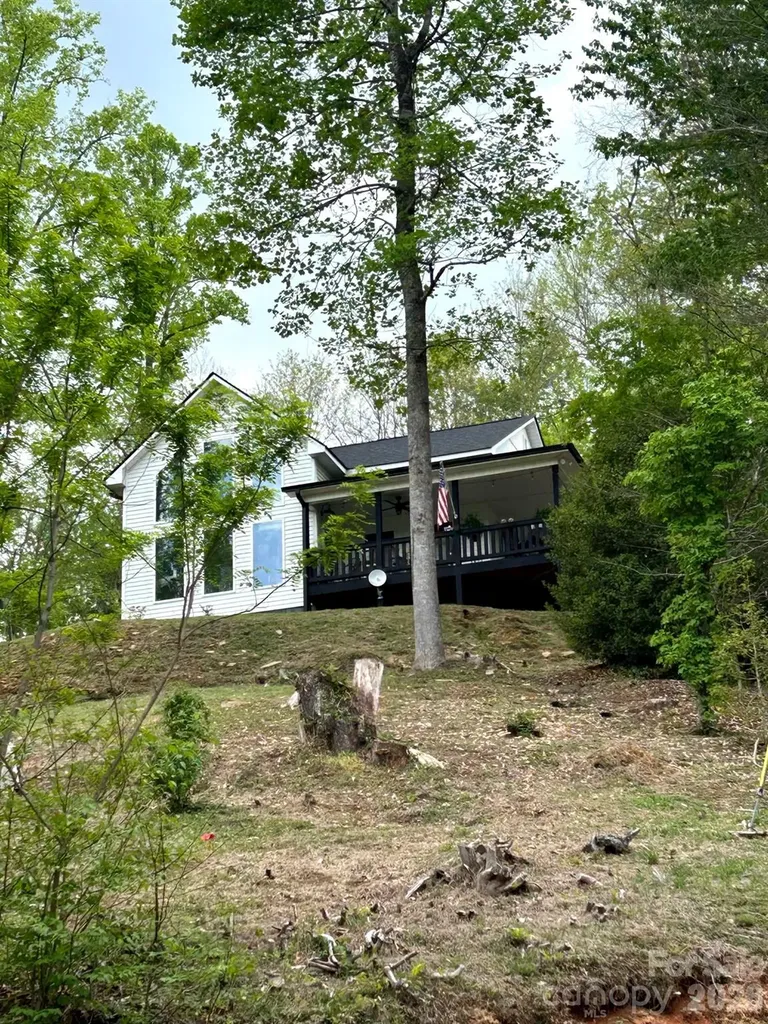 153 Fairlane Loop Whittier NC 28789