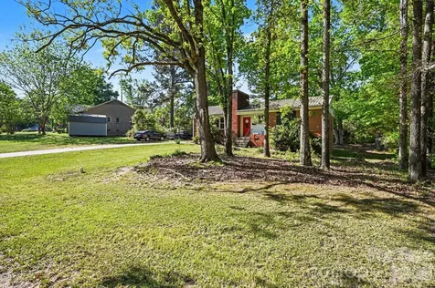 102 Azalea Road Lancaster SC 29720