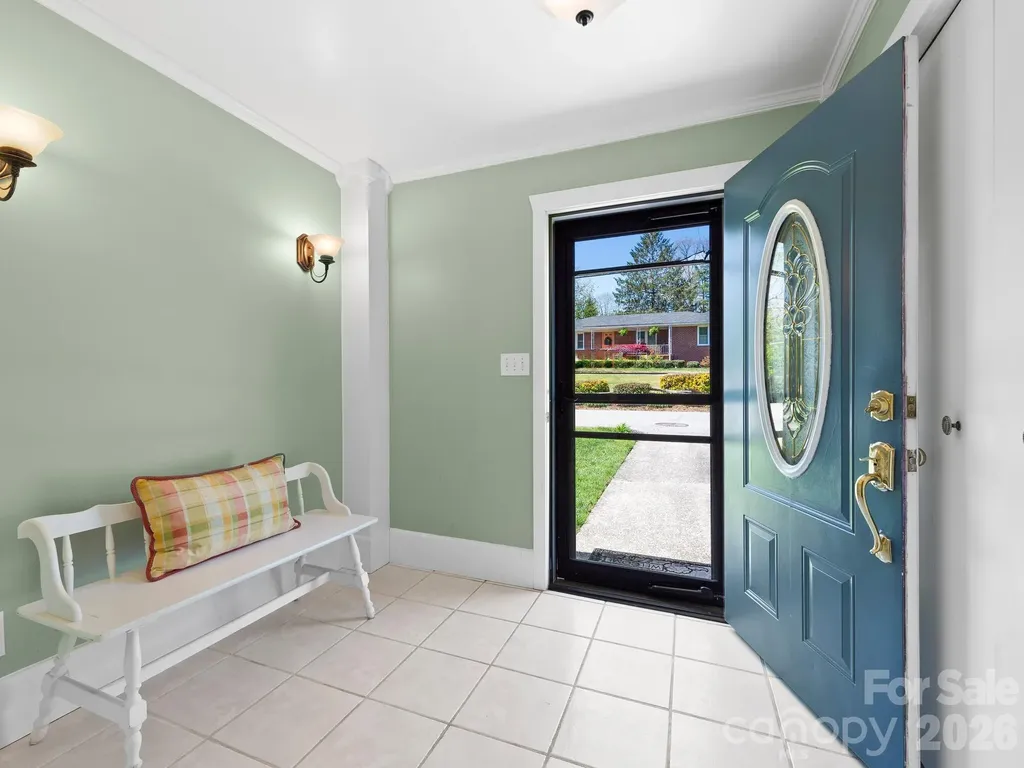 1614 Ridgewood Boulevard Hendersonville NC 28791