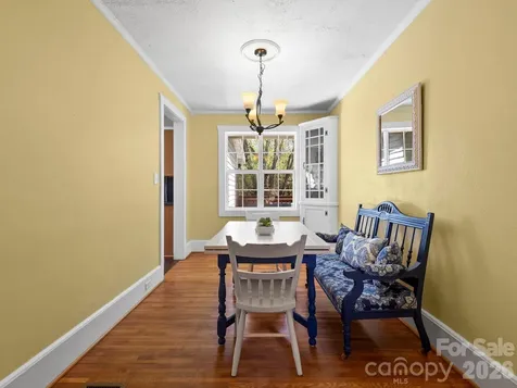 1614 Ridgewood Boulevard Hendersonville NC 28791