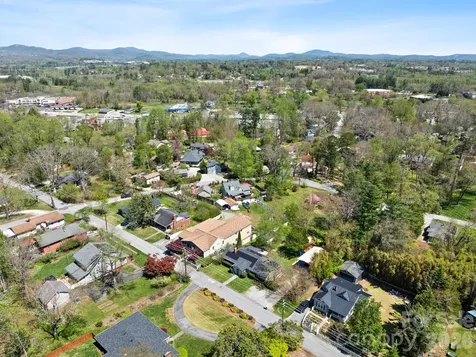 1614 Ridgewood Boulevard Hendersonville NC 28791