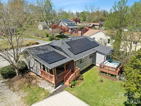 1614 Ridgewood Boulevard Hendersonville NC 28791