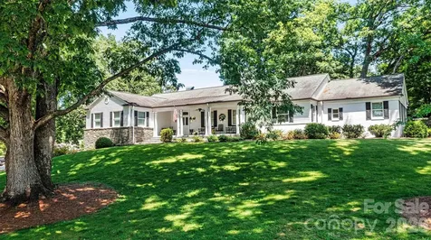 842 North Center Street Hickory NC 28601