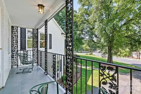 842 North Center Street Hickory NC 28601
