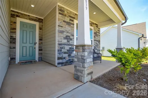 13039 Arnold Palmer Circle Lancaster SC 29720