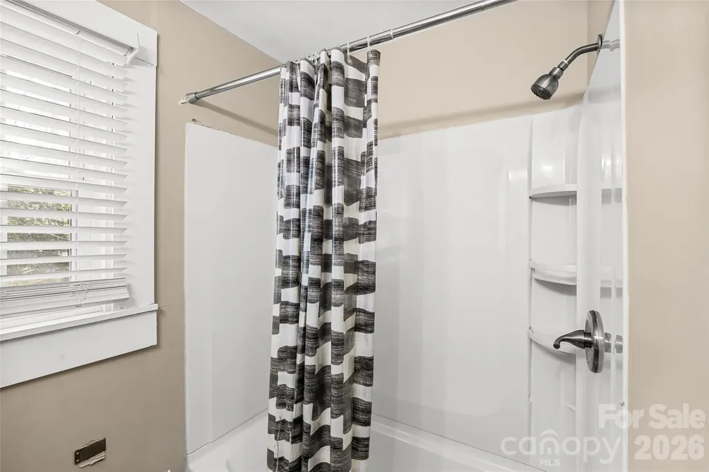 2738 Catalina Avenue Charlotte NC 28206