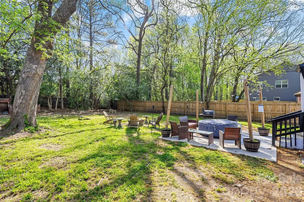 2738 Catalina Avenue Charlotte NC 28206