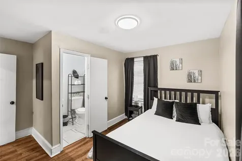 2738 Catalina Avenue Charlotte NC 28206