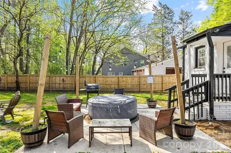 2738 Catalina Avenue Charlotte NC 28206