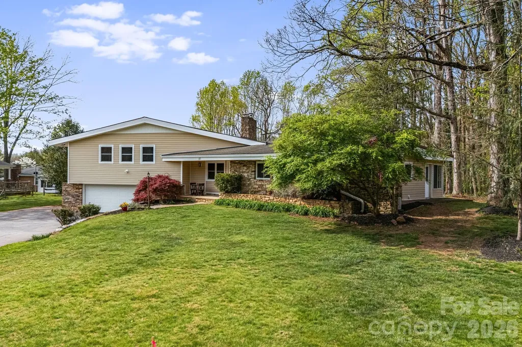 87 W Oakview Road Asheville NC 28806