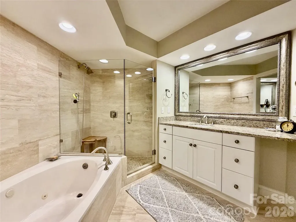 8964 Challis Hill Lane Charlotte NC 28226