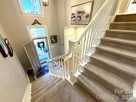 8964 Challis Hill Lane Charlotte NC 28226