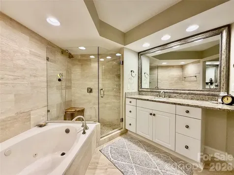 8964 Challis Hill Lane Charlotte NC 28226
