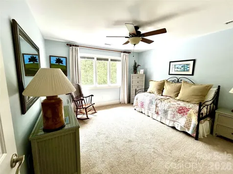 8964 Challis Hill Lane Charlotte NC 28226