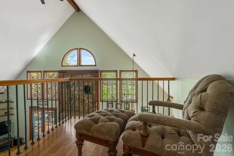 144 Hilltop Road Black Mountain NC 28711